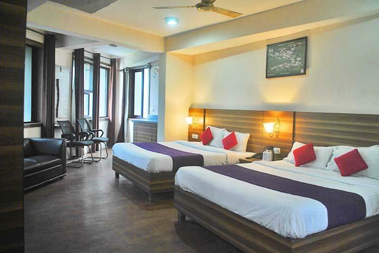 Vijay Palace Hostel Dharamshala Exterior photo