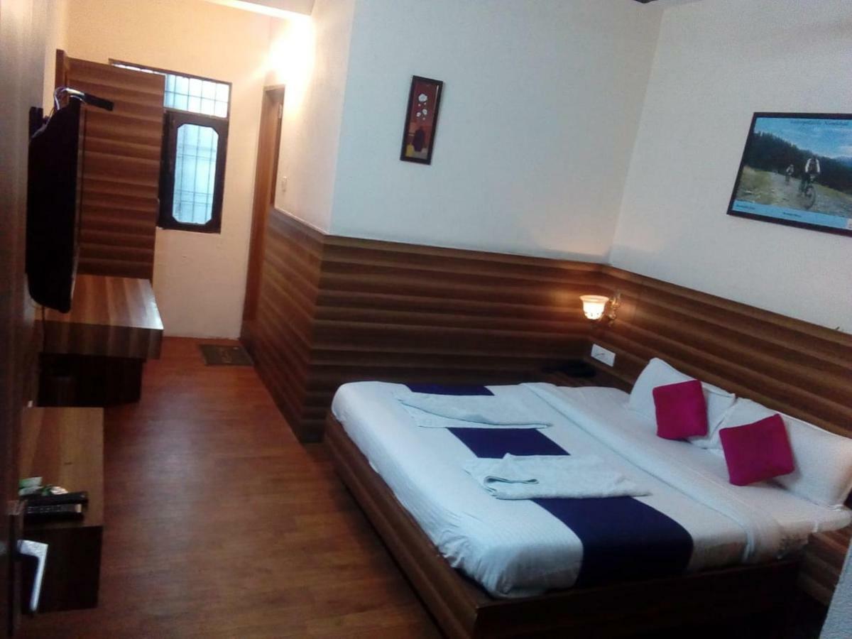 Vijay Palace Hostel Dharamshala Exterior photo