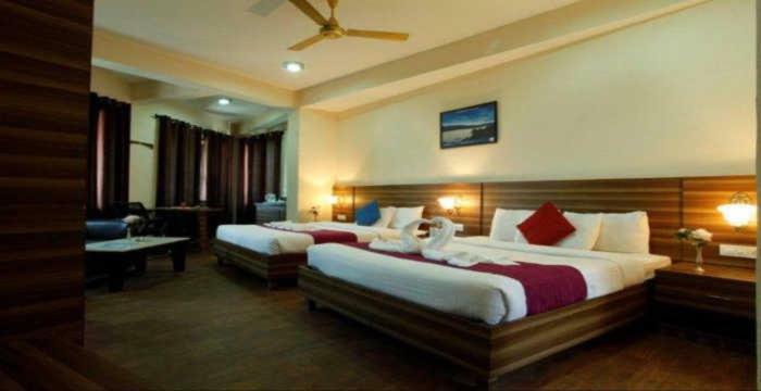 Vijay Palace Hostel Dharamshala Exterior photo